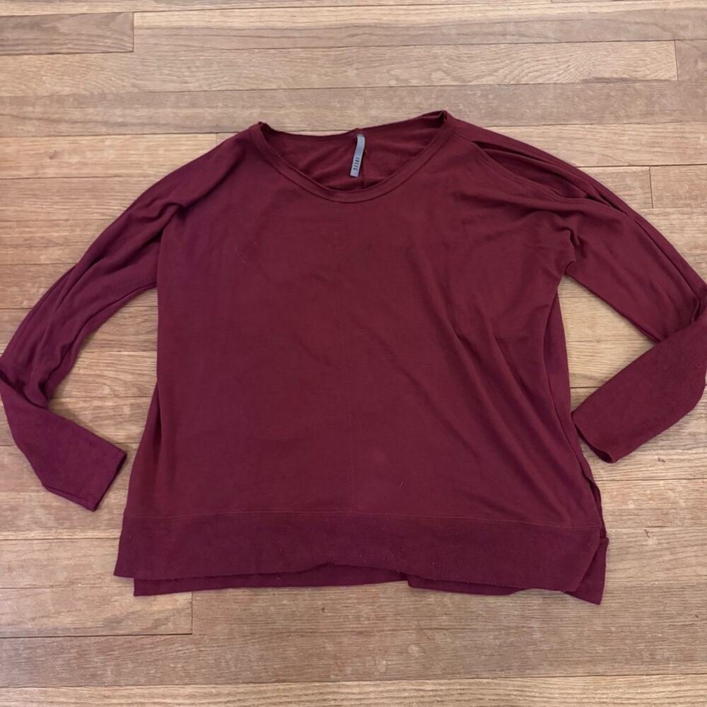 Jolie burgundy cold shoulder crewneck sweater size large L
 b39